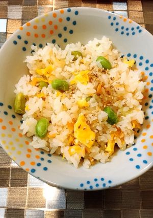 ☆焼き鮭と炒り卵枝豆の混ぜご飯-レシピのメイン写真