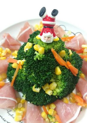 ブロッコリーのクリスマスツリーサラダ-レシピのメイン写真