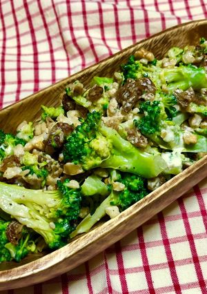 ブロッコリーと胡桃レーズンサラダ★お弁当-レシピのメイン写真