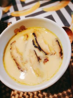 椎茸とモッツァレラとベーコンの茶碗蒸し-レシピのメイン写真
