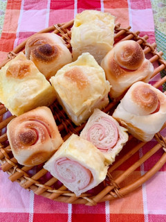 くるくるベーコンのミニ食パン-レシピのメイン写真
