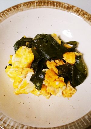 お弁当にも◎わかめ入り炒り卵-レシピのメイン写真