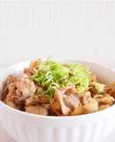 豚丼☆豚もも薄切りのしようが焼き丼