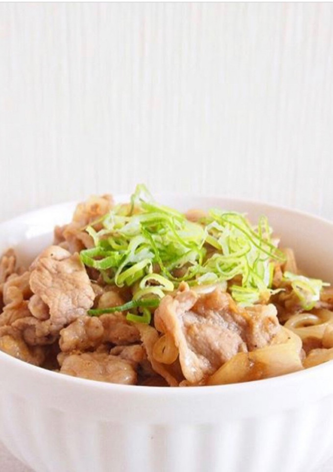 豚丼☆豚もも薄切りのしようが焼き丼-レシピのメイン写真