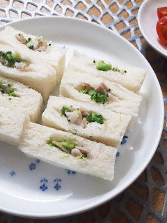 【離乳食】 ブロッコリーとベーコンサンド-レシピのメイン写真
