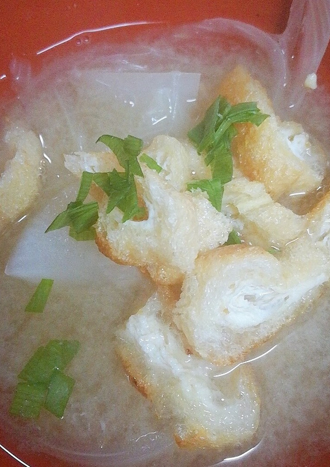 カリカリ焼き油揚げと玉ねぎと大根の味噌汁-レシピのメイン写真