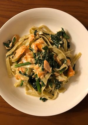 サーモンとほうれん草のクリームパスタ-レシピのメイン写真