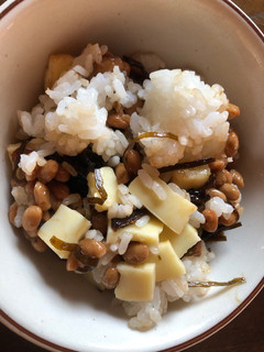 納豆と椎茸昆布・チーズの混ぜご飯-レシピのメイン写真