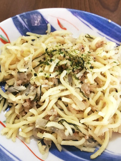 焼きそばの麺で和風パスタ(大葉大量消費)-レシピのメイン写真