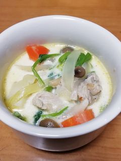 鶏肉とほうれん草のミルクスープ-レシピのメイン写真
