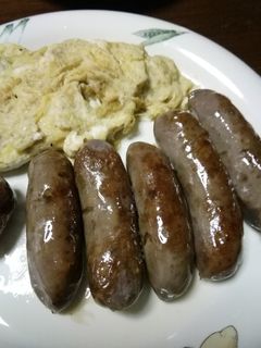 鹿ソーセージと小オムレツ-レシピのメイン写真