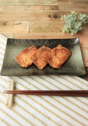 材料４つ★味付け稲荷の餅チーズ揚げ-レシピのメイン写真