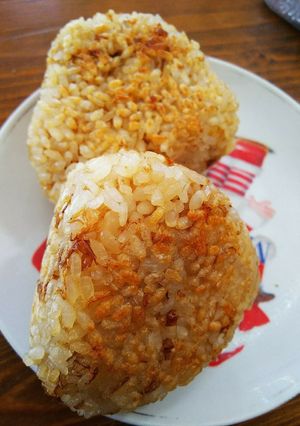 カリカリとろ～り。チーズin焼きおに-レシピのメイン写真