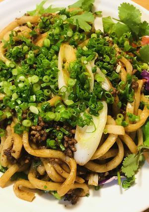ネギたっぷりの●赤味噌の肉味噌焼きうどん-レシピのメイン写真
