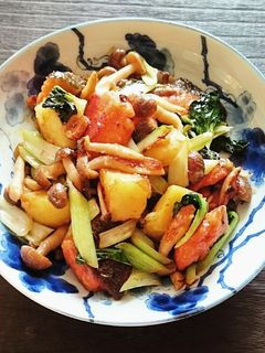 鮭と野菜のにんにくバター醤油炒め-レシピのメイン写真
