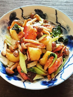 鮭と野菜のにんにくバター醤油炒め-レシピのメイン写真
