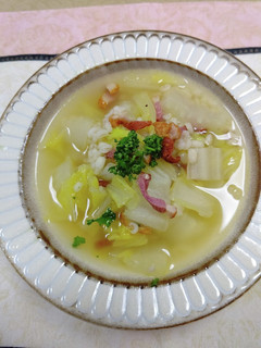 白菜とベーコンのもち麦入りスープ-レシピのメイン写真