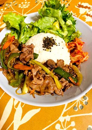 チャプチェ風焼肉丼野菜と簡単ワンプレート-レシピのメイン写真