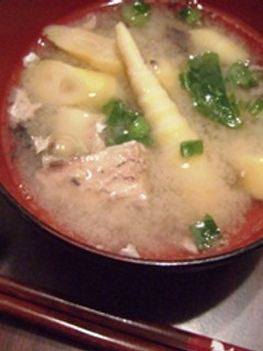 田舎のウマイ味♪タケノコと鯖缶のお味噌汁-レシピのメイン写真