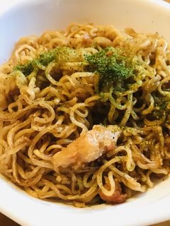 アレンジ★日清焼そば●カニカマ焼そば-レシピのメイン写真
