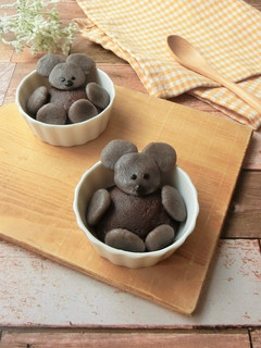 材料4つ★ねずみの白玉-レシピのメイン写真