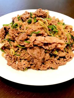 牛肉と糸コンのニンニク醤油炒め-レシピのメイン写真