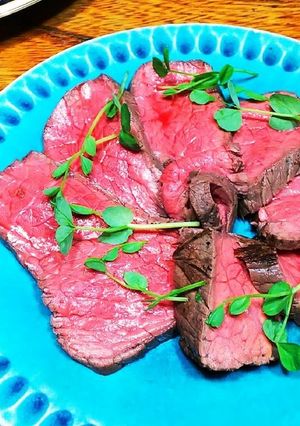 オーブンで作る本格派ローストビーフ-レシピのメイン写真