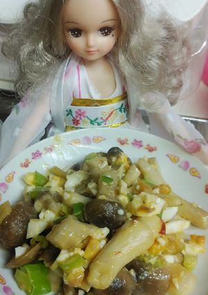 リカちゃん♡鹹蛋真姬菇(塩卵しめじ炒め)-レシピのメイン写真