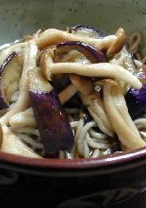 とろり、なすとしめじの冷やしそば__Cool Soba(buckwheat nudeles) with Sauted Shimeji mushroom&Eggplant-レシピのメイン写真