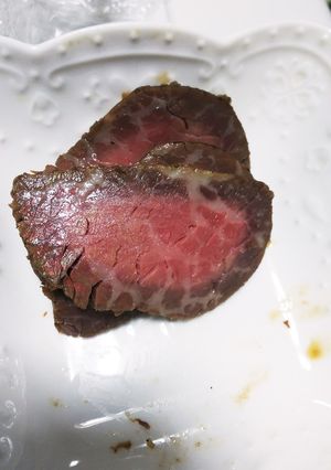 タレに漬け込んだローストビーフ-レシピのメイン写真