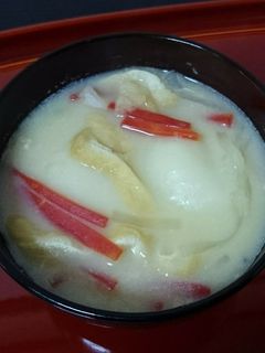 〈適量レシピ〉白味噌仕立てのお雑煮-レシピのメイン写真