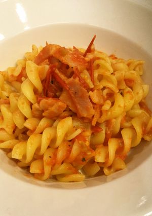 実は簡単♫生トマトソースのパスタ-レシピのメイン写真