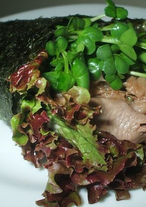 酢飯がいらない牛肉とレタスの手巻き寿司-レシピのメイン写真
