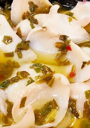 烏賊エンペラとセロリ葉のアヒージョ-レシピのメイン写真