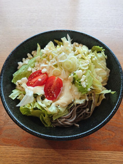 シャキ☆サクッ♪レタスと天かすの冷し蕎麦-レシピのメイン写真