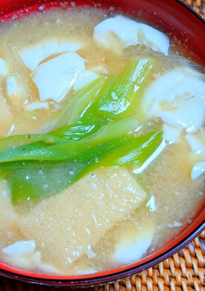 豆富と油揚げ・長ネギの味噌汁-レシピのメイン写真