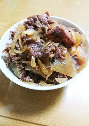 玉ねぎどっさりりっぽーの牛丼❤︎⃜-レシピのメイン写真