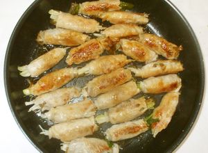肉巻き♪簡単桃屋搾菜と豚肉でおつまみ　-レシピのメイン写真