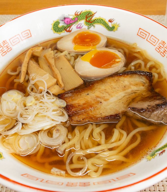 煮豚チャーシューと味玉入り醤油ラーメン by movinow