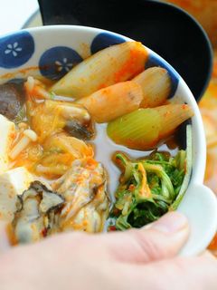ネギと牡蠣のキムチ鍋-レシピのメイン写真