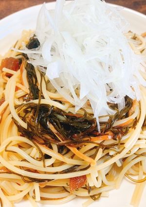 松前漬けと玉ねぎの冷製パスタ-レシピのメイン写真