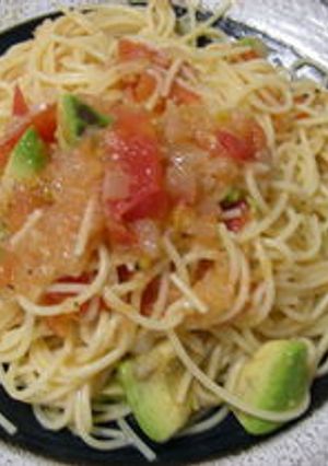 レンジで簡単!冷製トマトアボカドパスタ-レシピのメイン写真