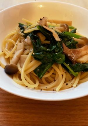 きのことほうれん草のバター醤油パスタ-レシピのメイン写真