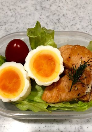 鬼すだれ又はお箸で塩麹味のお花のゆで卵-レシピのメイン写真