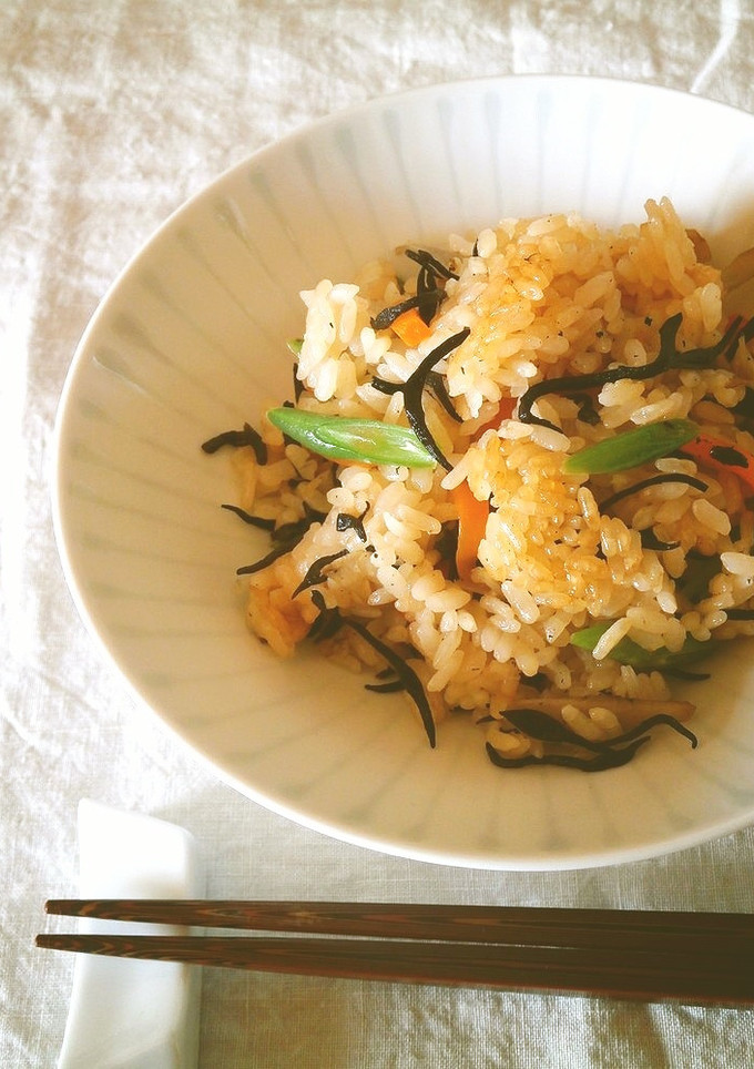 ひじきの炊き込みご飯-レシピのメイン写真