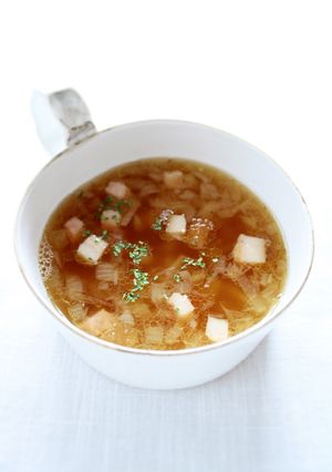 茅乃舎野菜だし【ベーコンと玉ねぎのスープ-レシピのメイン写真