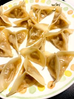 汁がはじけて激うま!小籠包風 焼き餃子!-レシピのメイン写真
