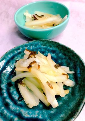 簡単！白菜の芯と塩昆布で浅漬け-レシピのメイン写真