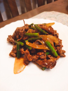 牛肉とにんにくの芽の甜麺醤炒め-レシピのメイン写真