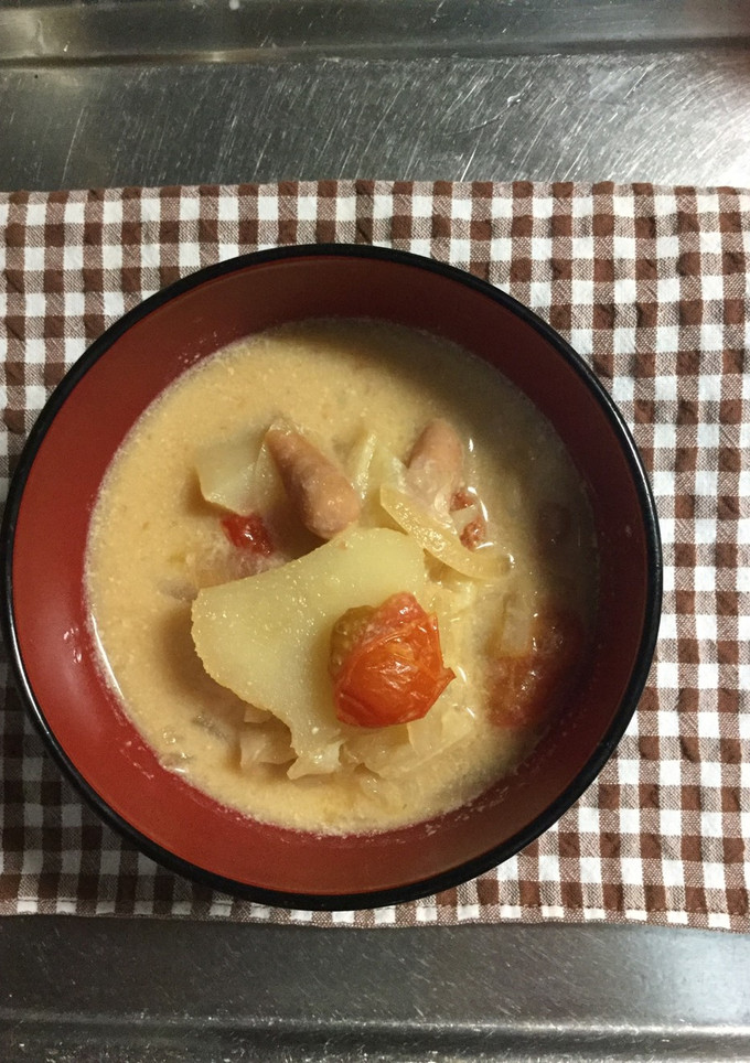 トマトとハムの味噌汁-レシピのメイン写真